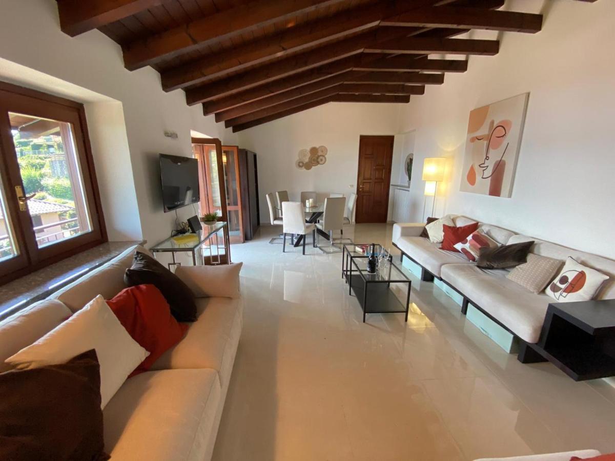 Penthouse Andrea Appartement Meina Buitenkant foto