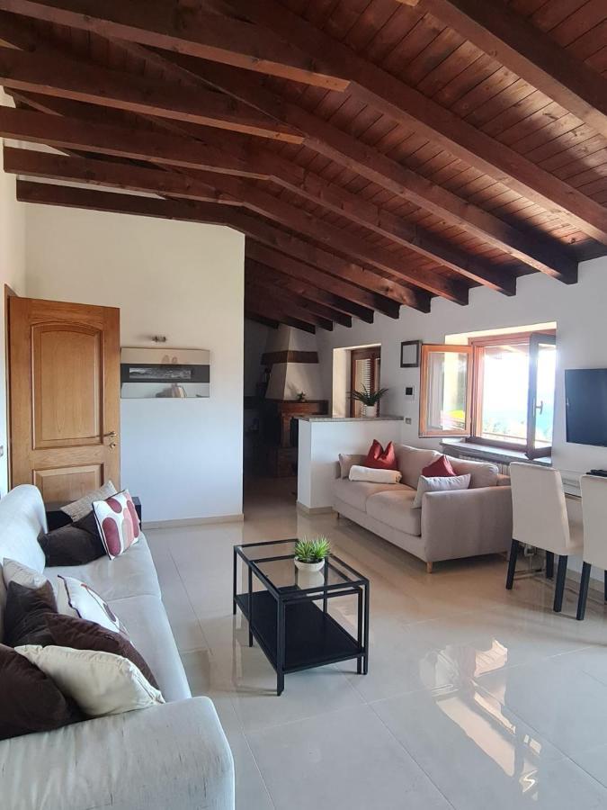 Penthouse Andrea Appartement Meina Buitenkant foto